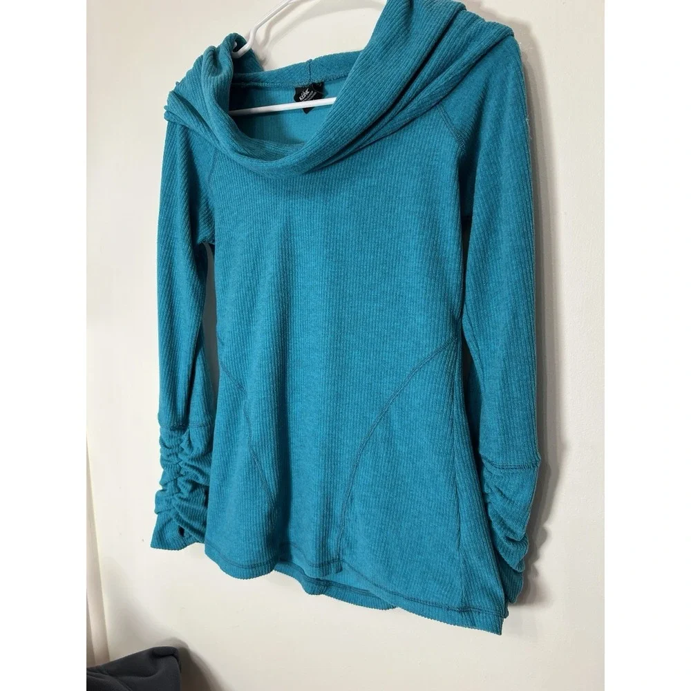 Kuhl Kamryn Long Sleeve Hooded Top XS Outdoor Athleisure Casual‎ Hiking Layer - Picture 4 of 7